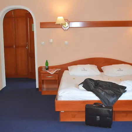 Slovenija Hotel 4*