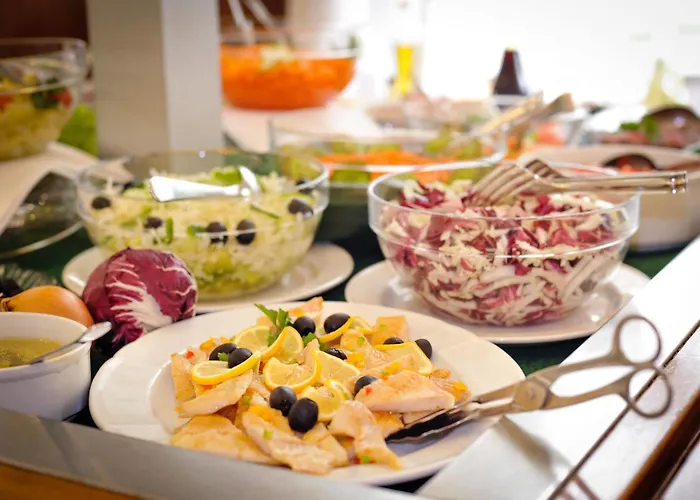 Отель Slovenija 4*